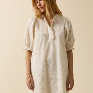 Robe courte broderie anglaise femme
