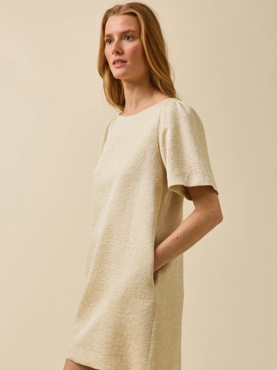 Robe courte cérémonie femme jacquard doré – Image 6