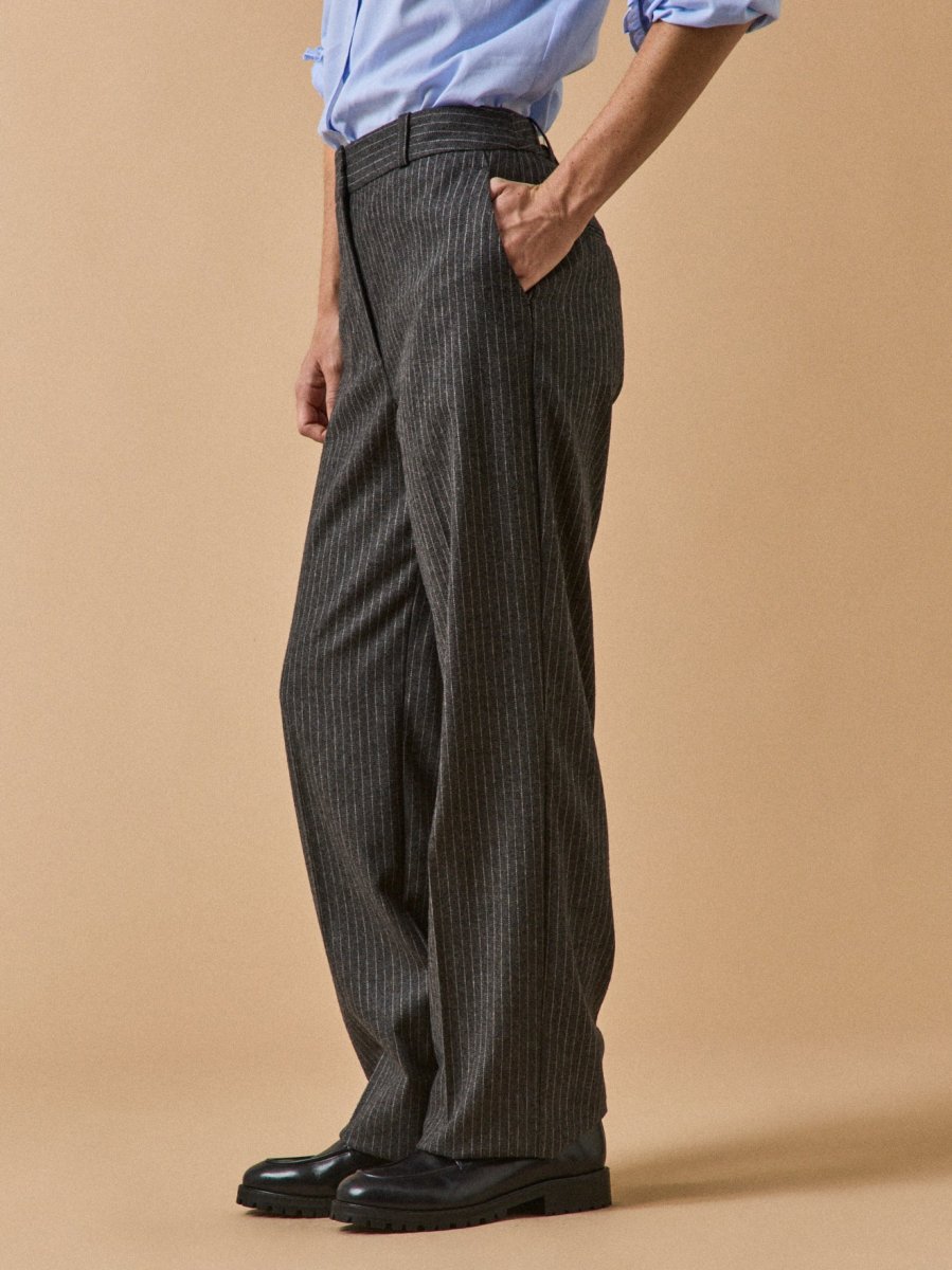 Pantalon droit tailleur lainage rayé femme Alma – Image 7