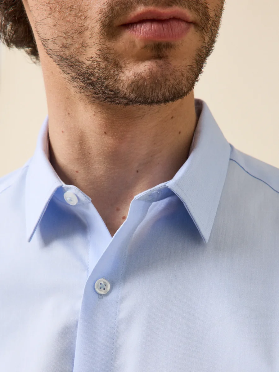 Chemise twill uni homme coupe contemporaine – Image 4