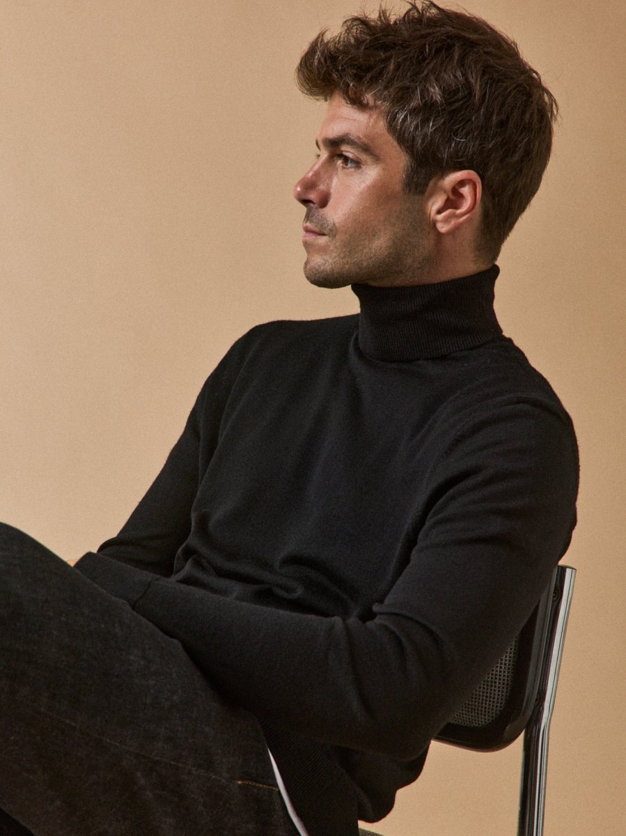 Pull fin col roulé laine mérinos homme – Image 3