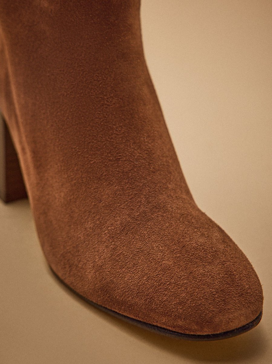 Bottes à talon cuir velouté femme – Image 6
