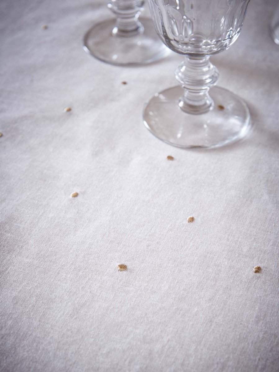 Serviette de table à pois dorés en coton tramé aspect lin par lot de 4 – Image 5