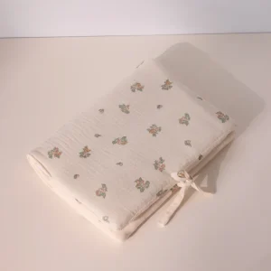 Housse pour carnet de santé en gaze hirondelles