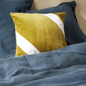 Housse de coussin velours graphique