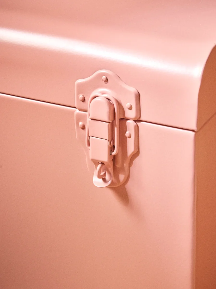 Coffre de rangement en métal – Image 6