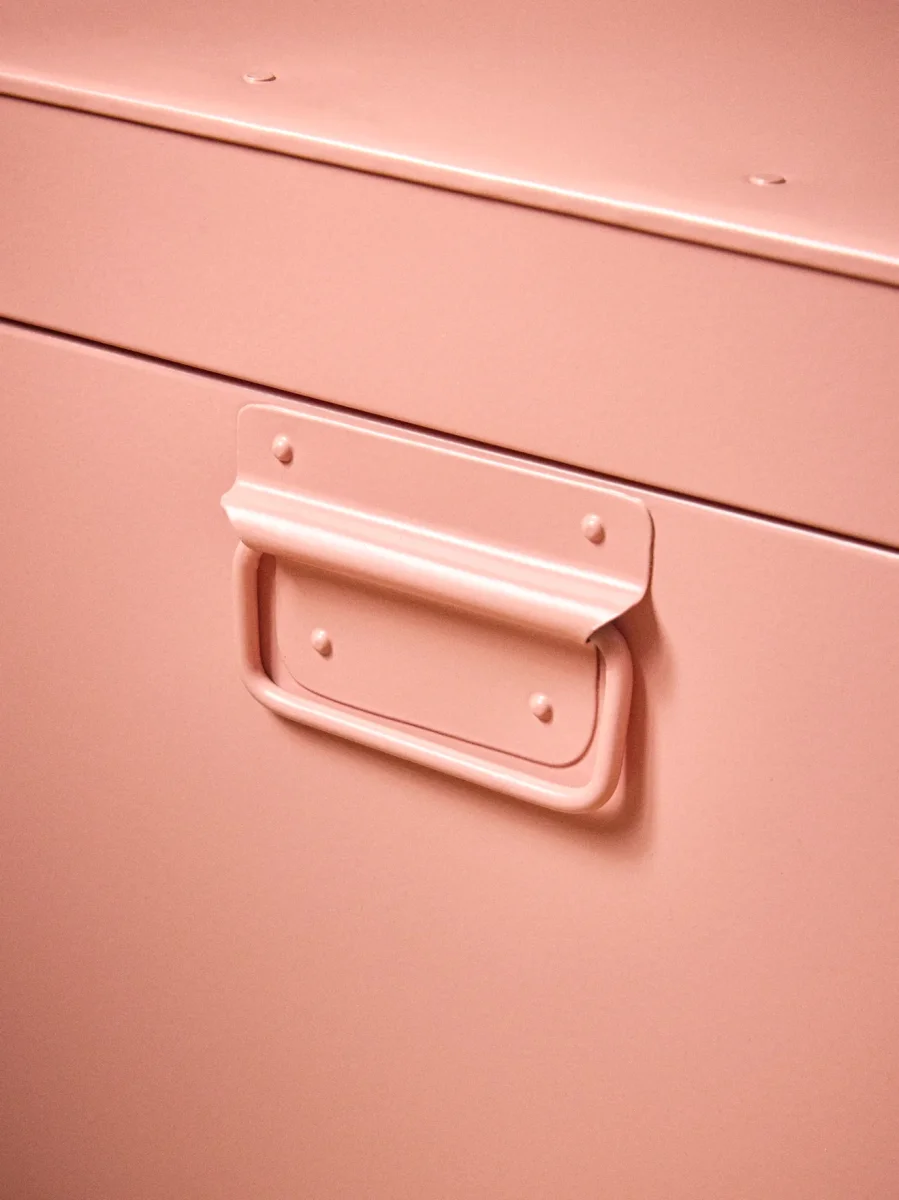 Coffre de rangement en métal – Image 4