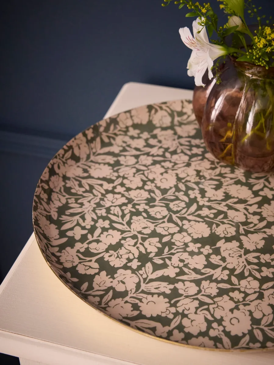 Plateau émaillé rond Floral – Image 3