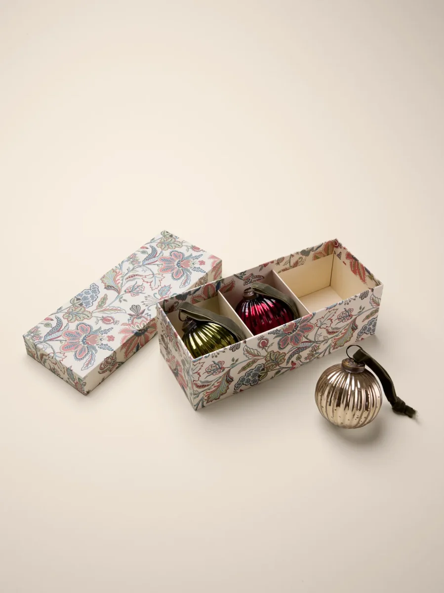 Boule de Noël en verre strié par lot de 3 – Image 3