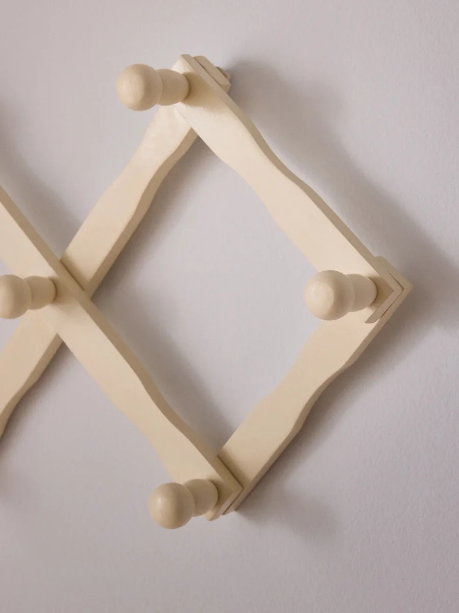 Portemanteau accordéon en bois – Image 3