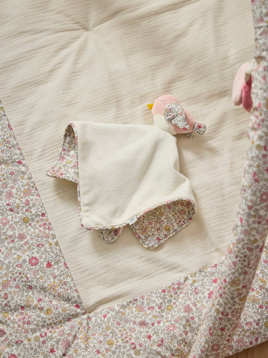 Doudou oiseau en tissu Liberty