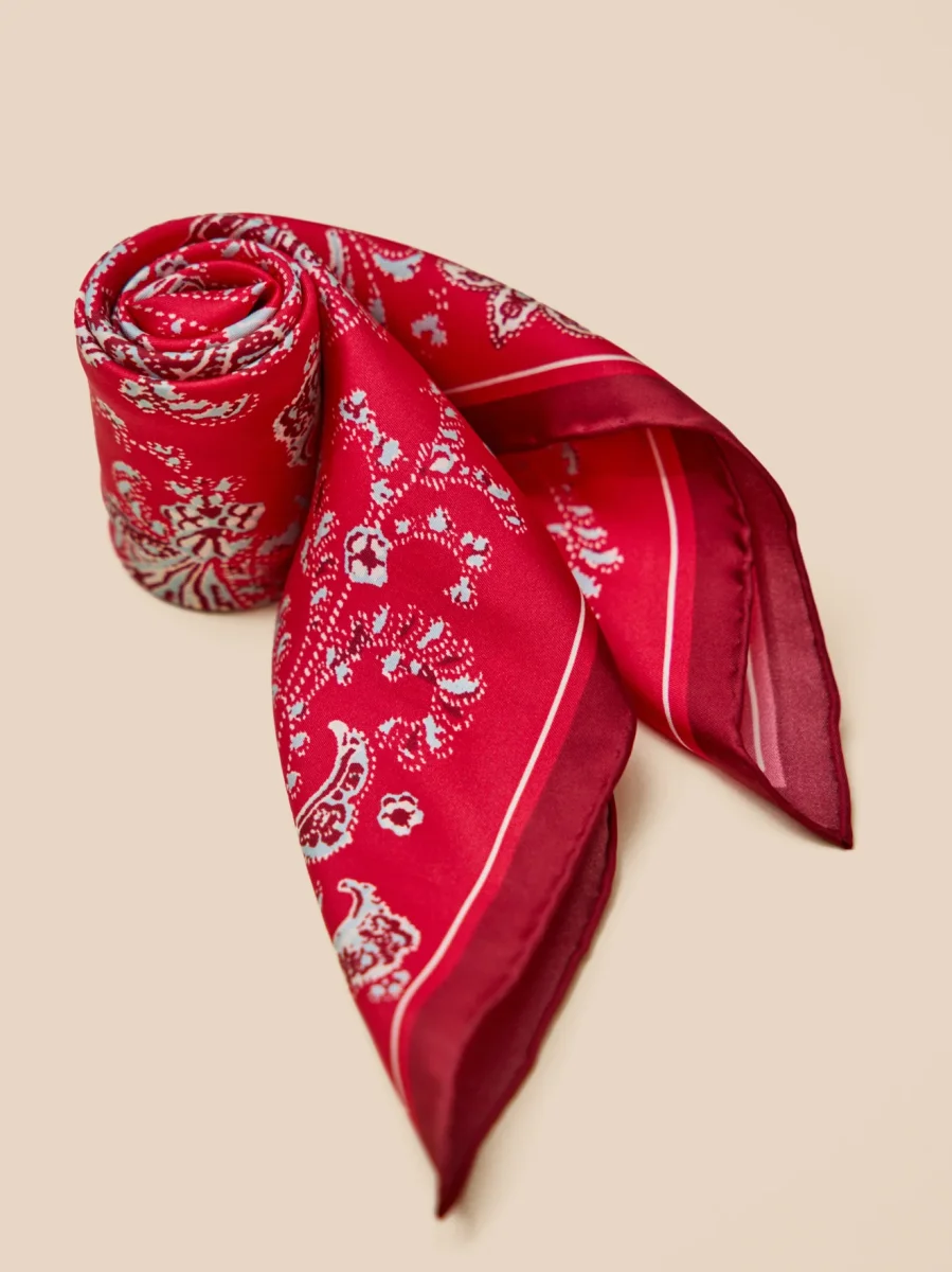 Foulard soie femme motif Paisley