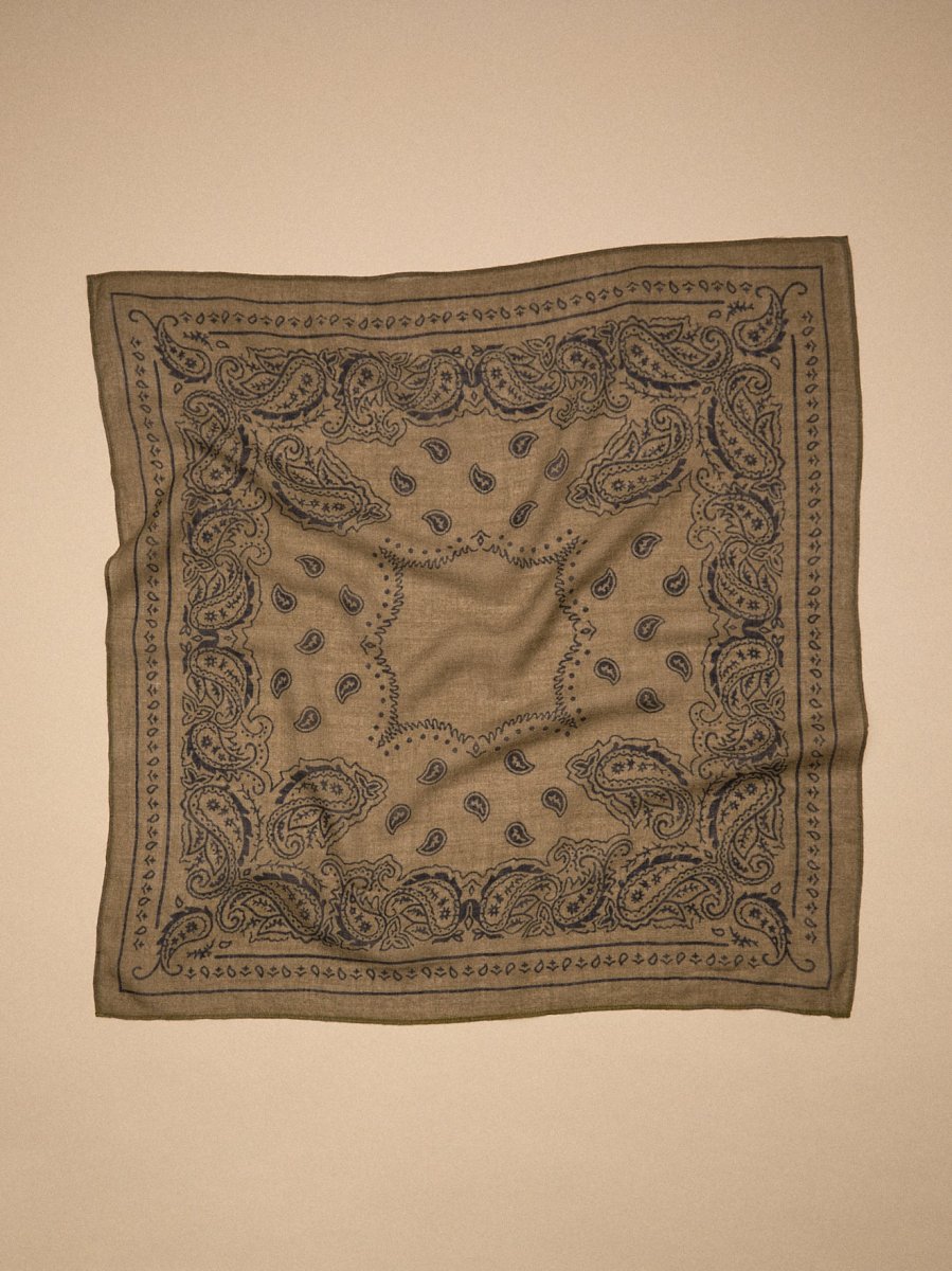 Bandana imprimé en laine unisexe – Image 3