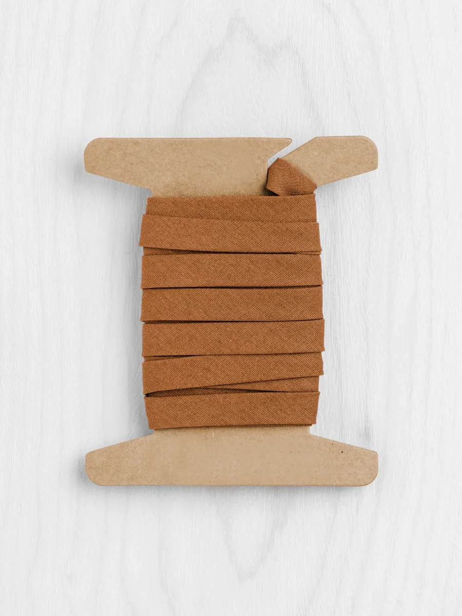 Double-Fold Cotton Poplin Bias Tape - 3/8" (10mm) wide - Caramel – Image 2