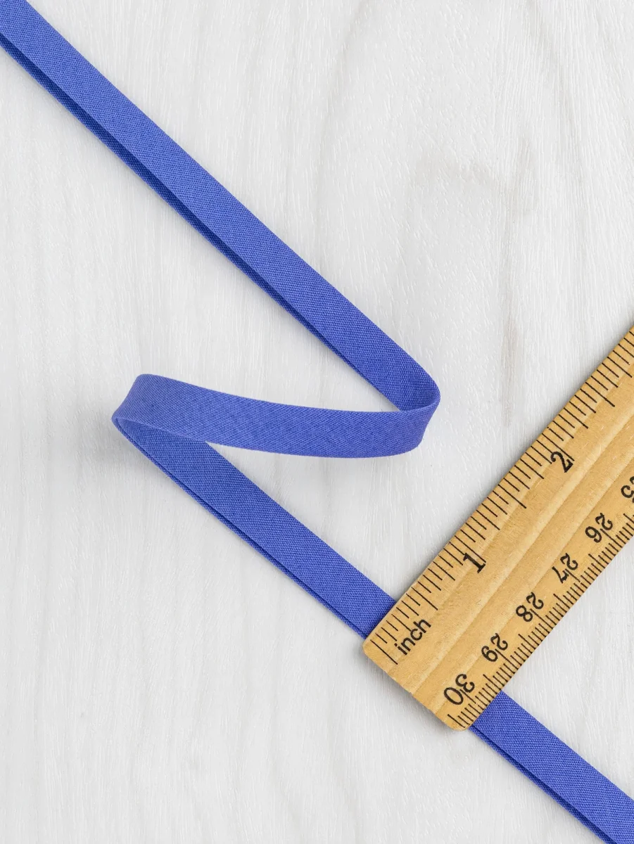 Double-Fold Cotton Poplin Bias Tape - 10 mm (3/8") wide - Cerulean Blue – Image 4