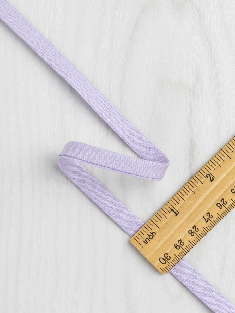 Double-Fold Cotton Poplin Bias Tape - 10 mm (3/8") wide - Lavender – Image 4