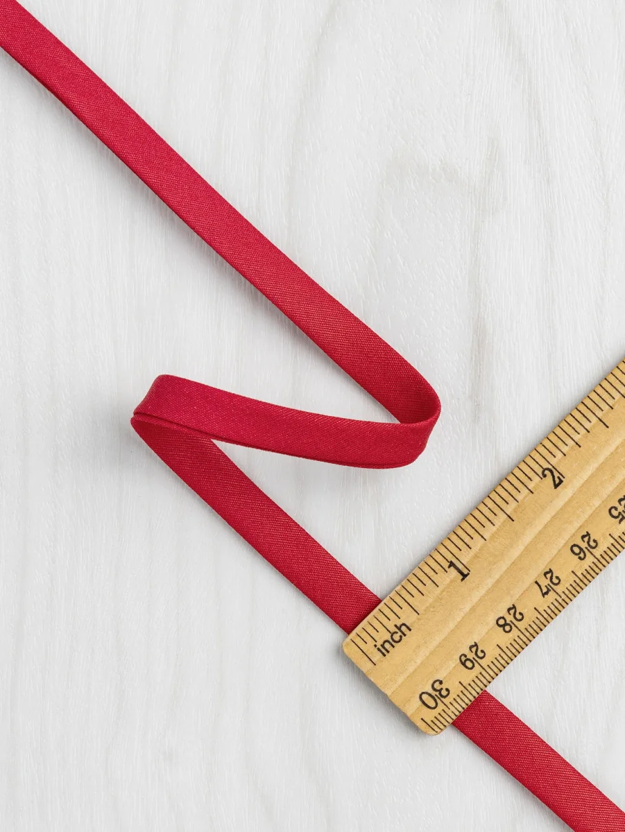 Double-Fold Cotton Poplin Bias Tape - 10 mm (3/8") wide - Red – Image 4