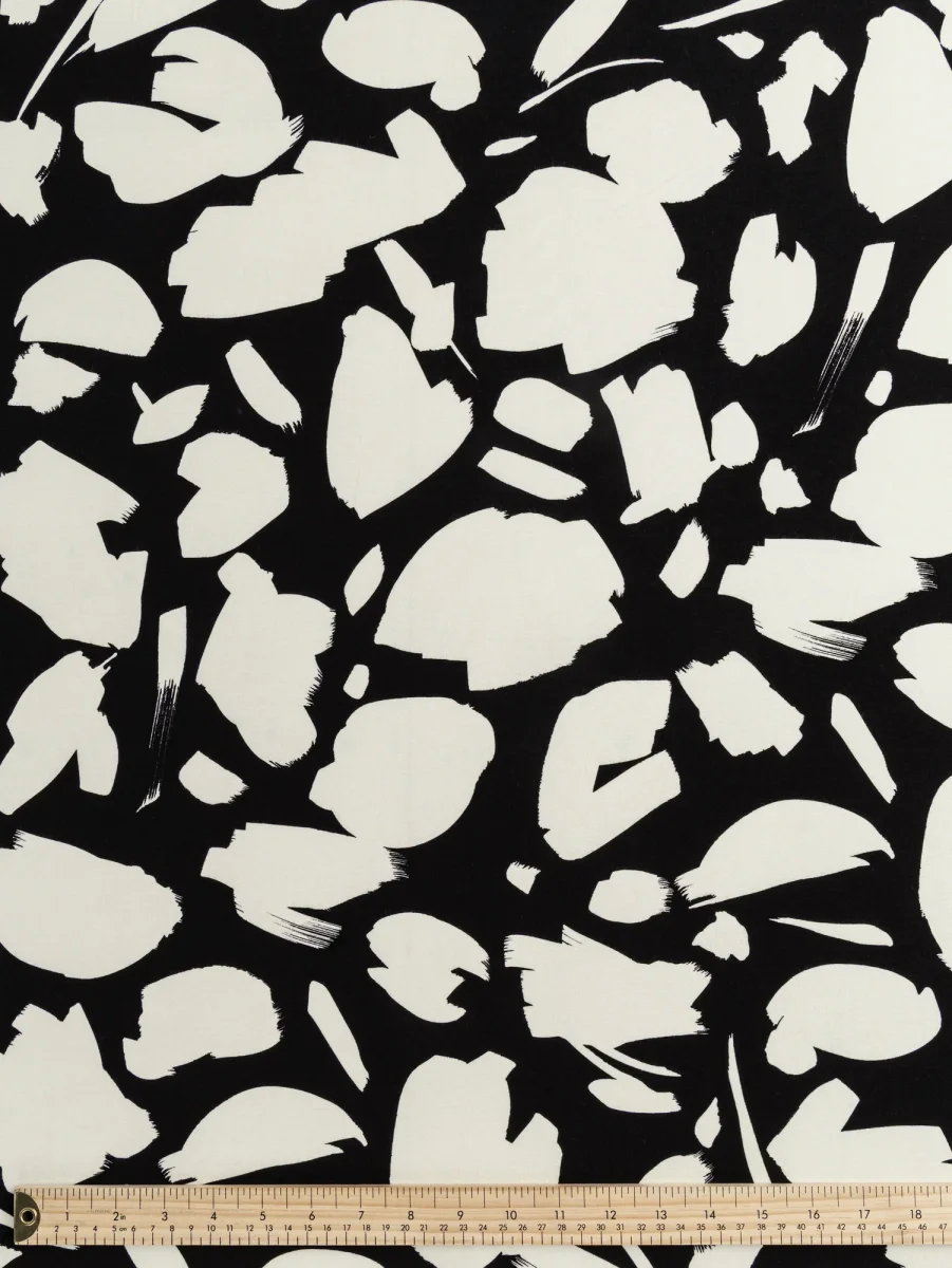 Abstract Brushstroke Viscose Knit - Black + Cream - Swatch – Image 5