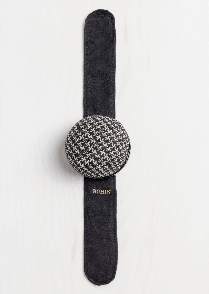 Chic Pincushion Slap Bracelet – Image 6