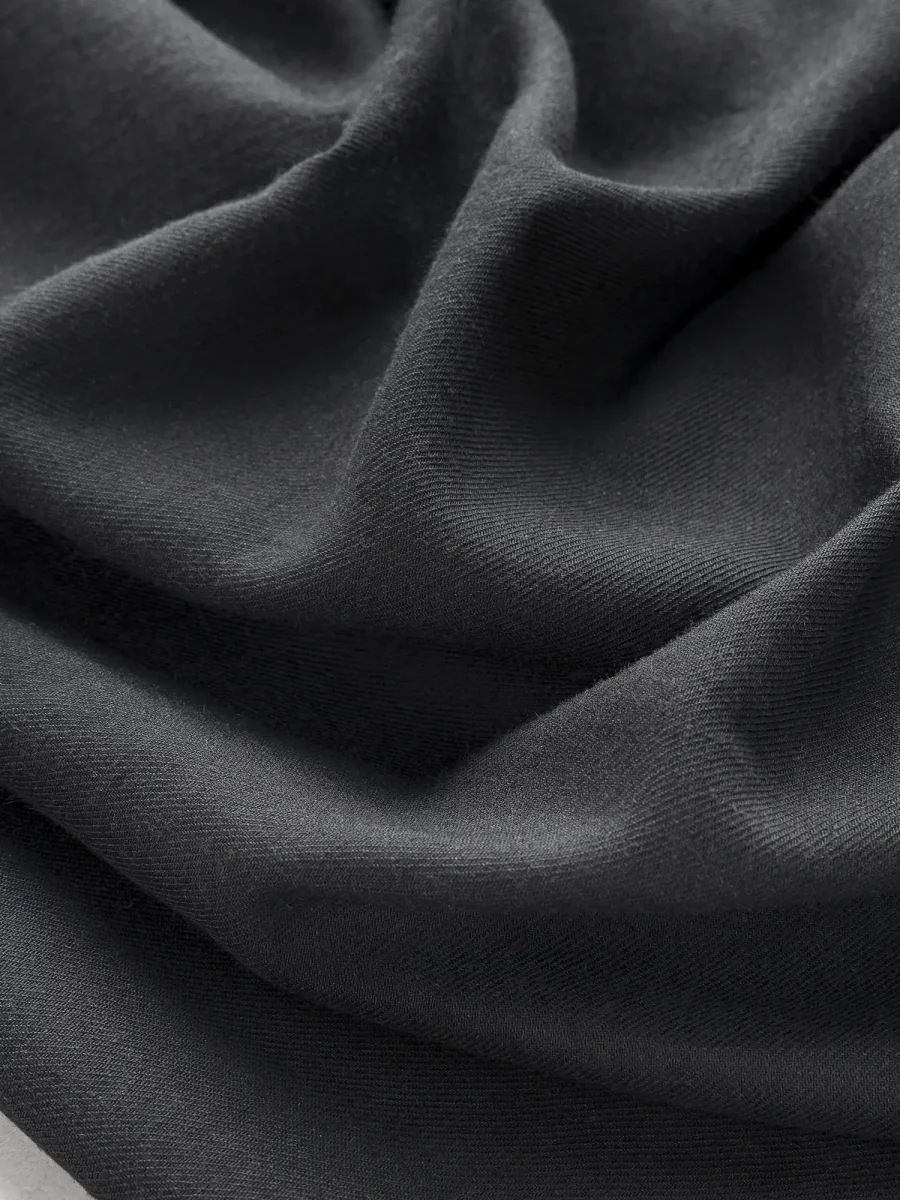 Japanese Soft Flannel Twill - Black - Swatch – Image 2