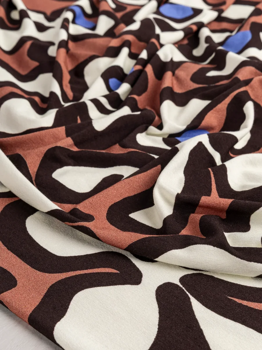 Large Squiggle Bloom Print Viscose Knit - Cream + Brown + Periwinkle - Swatch – Image 6
