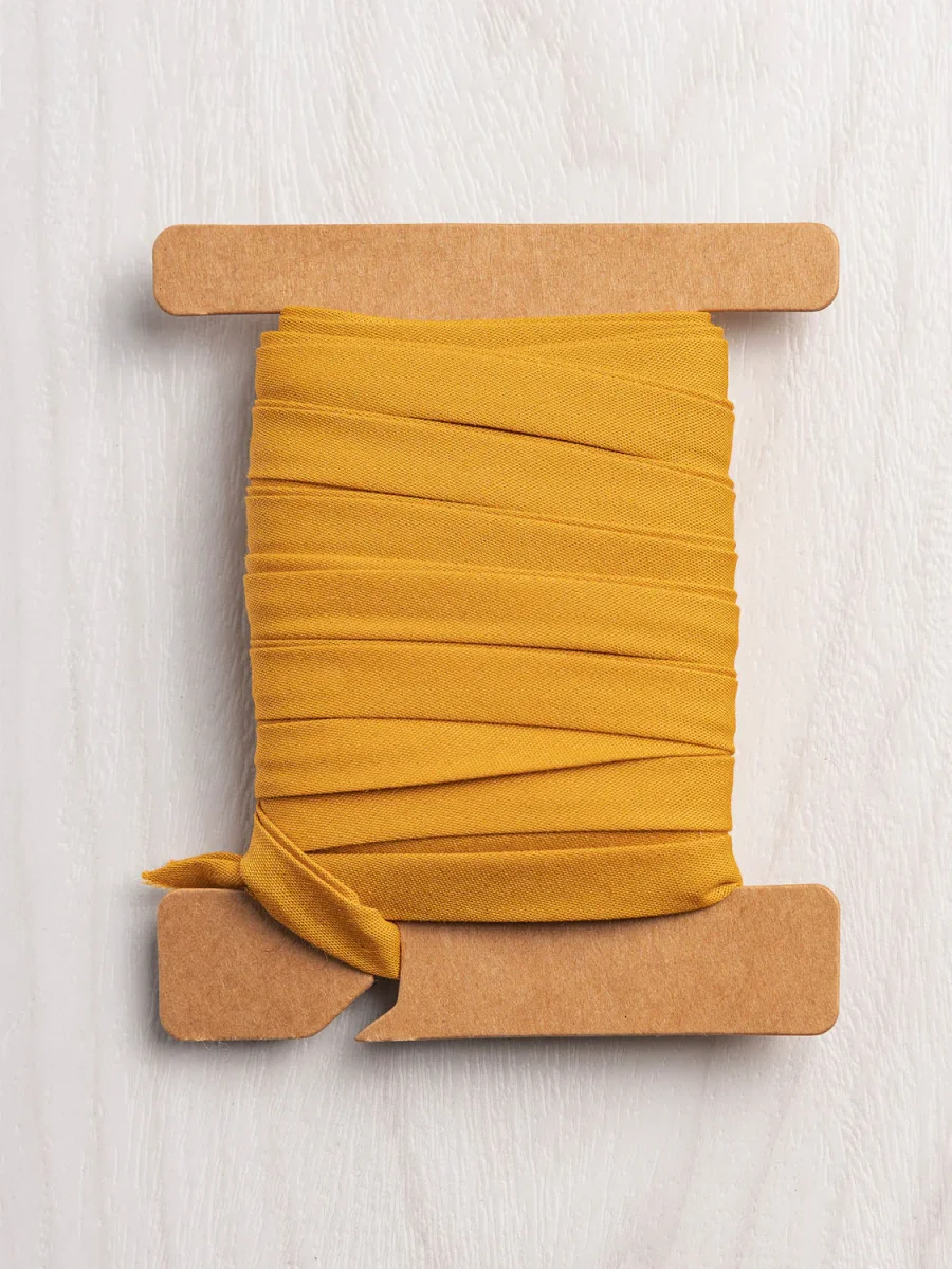 Double-Fold Cotton Poplin Bias Tape - 10 mm (3/8") wide - Gold – Image 3