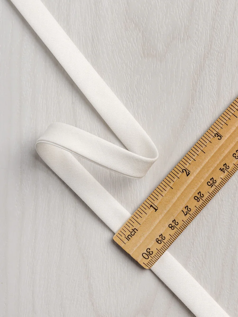 Double-Fold Cotton Poplin Bias Tape - 13 mm (1/2")wide - Cream – Image 4