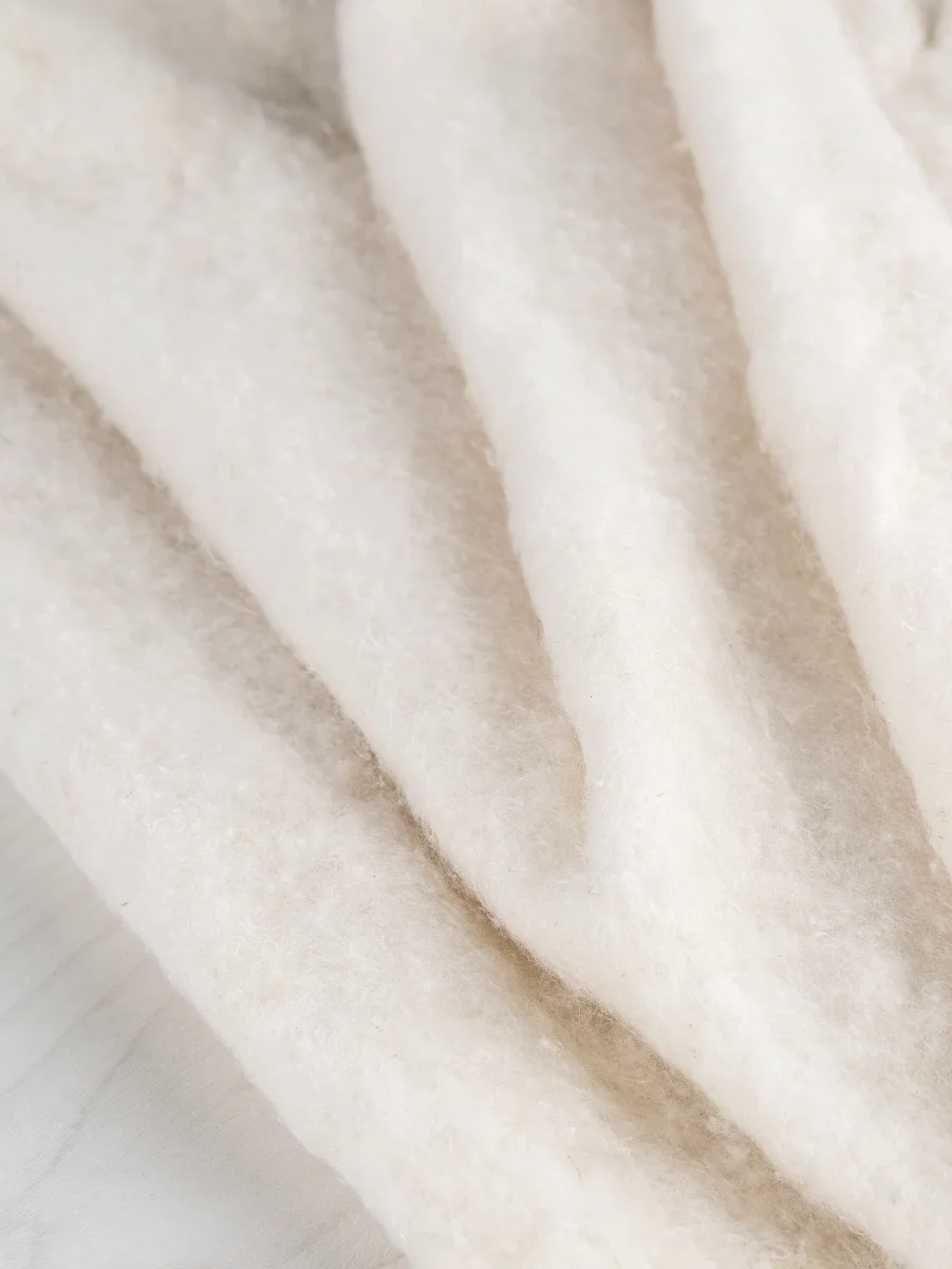 Italian Recycled Silk Interlining – Image 2