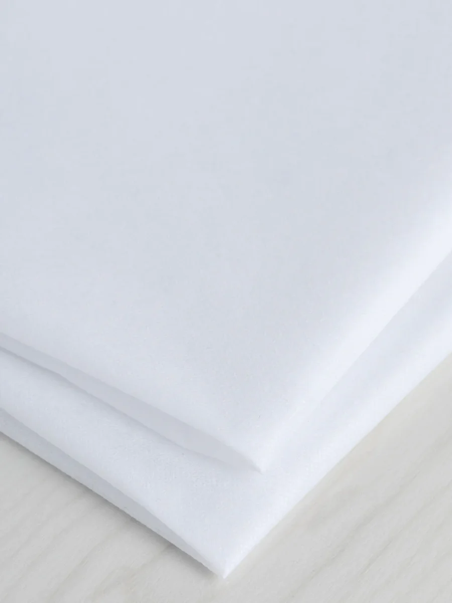 Lightweight Fusible Non-Woven Interfacing - White – Image 2