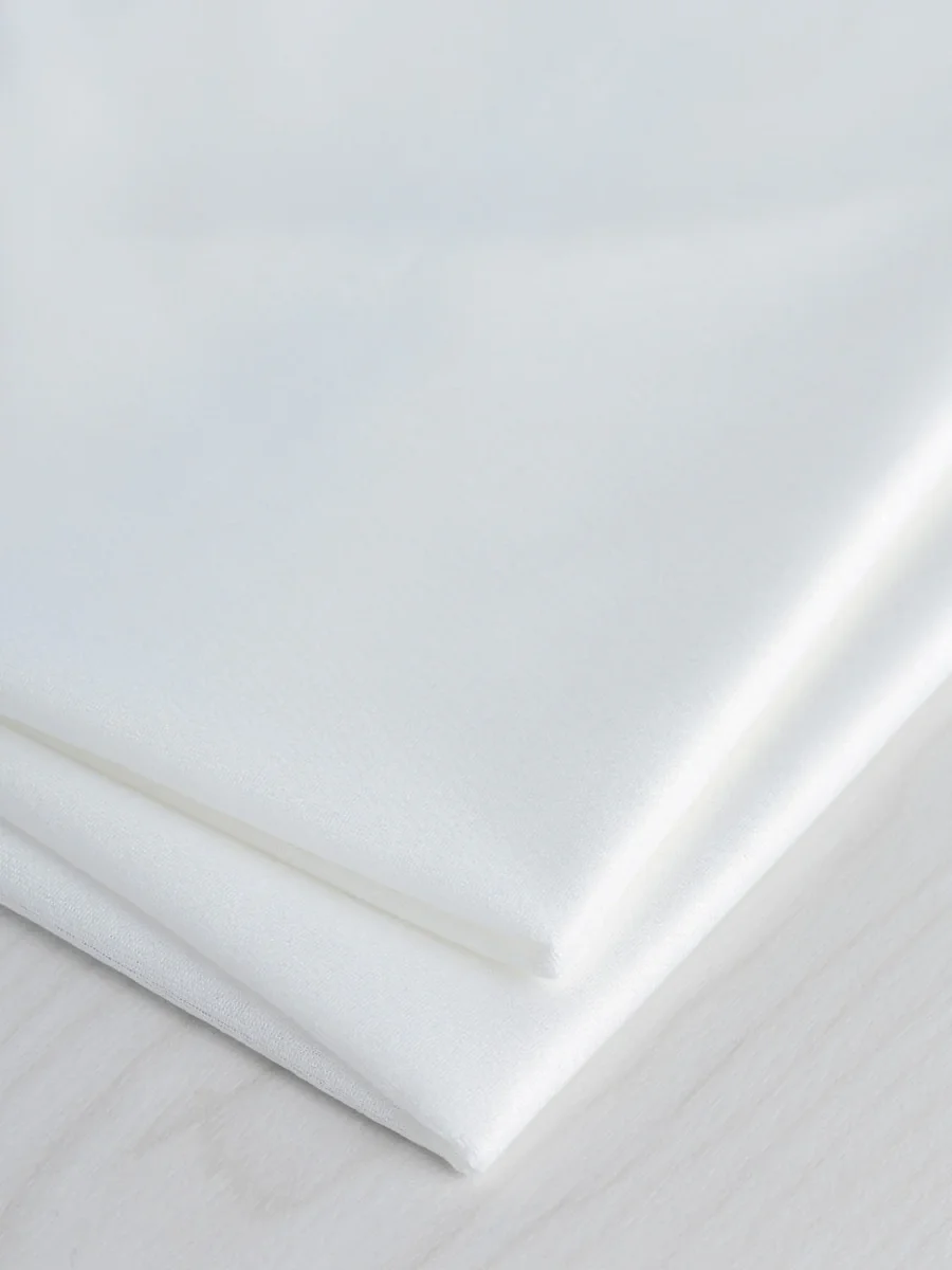 Midweight Fusible Stretch Interfacing - White – Image 2