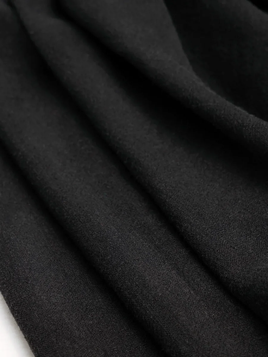 Textured Viscose Linen - Black – Image 2